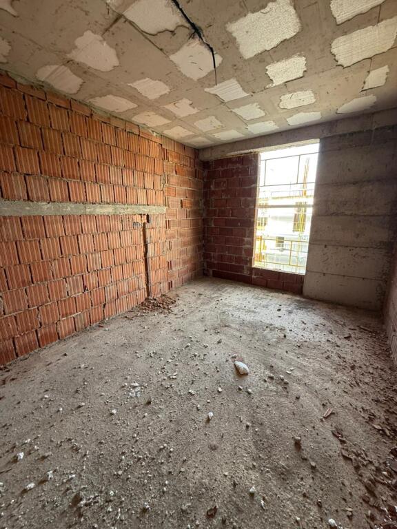 APARTAMENT 1+1 PER SHITJE NE ALI DEM