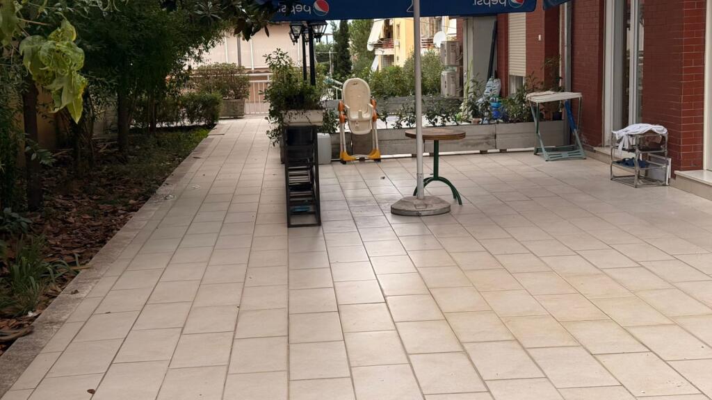 Vendesi 2+1 con veranda, lago secco, 230.000 euro
