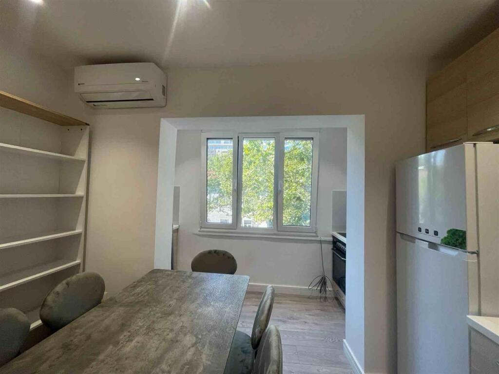For rent 1+1 opposite Harry Fultz