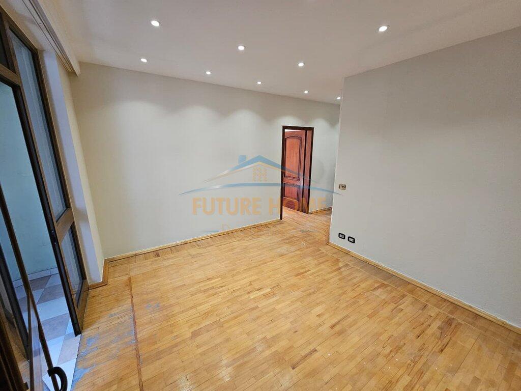 SHITET APARTAMENT 2+1 TEK KAFE ROMA