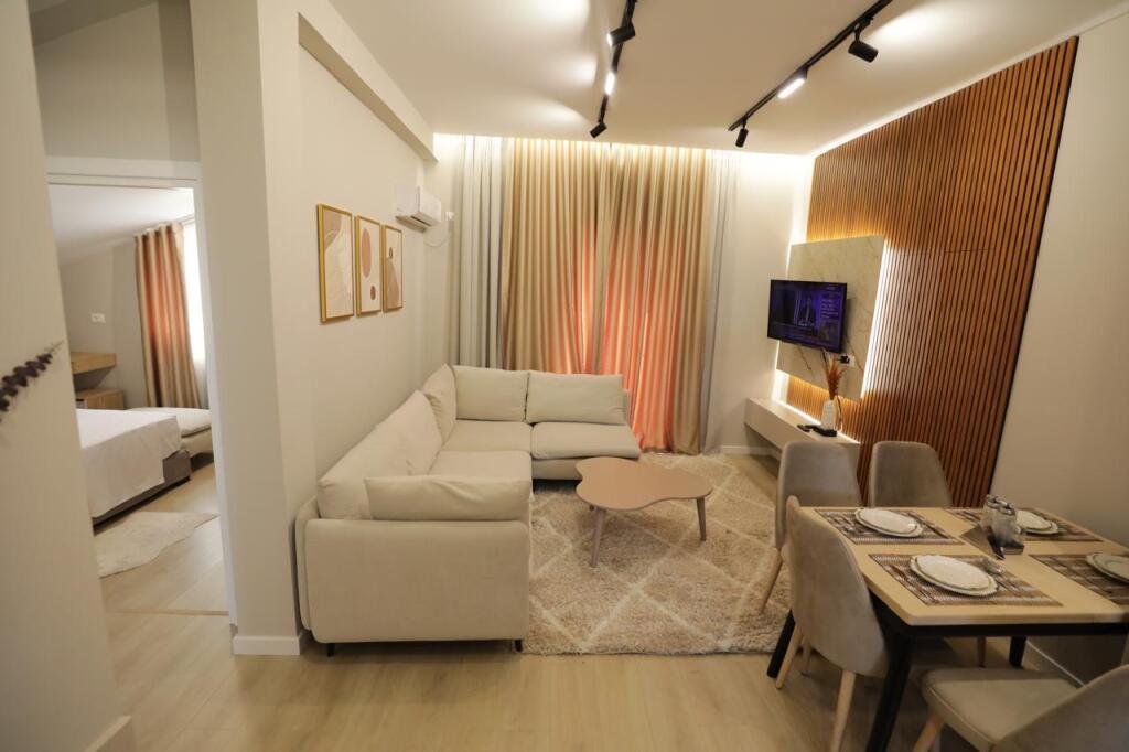 *Apartment 3+1+2+Parking For Rent | in Porcelan*