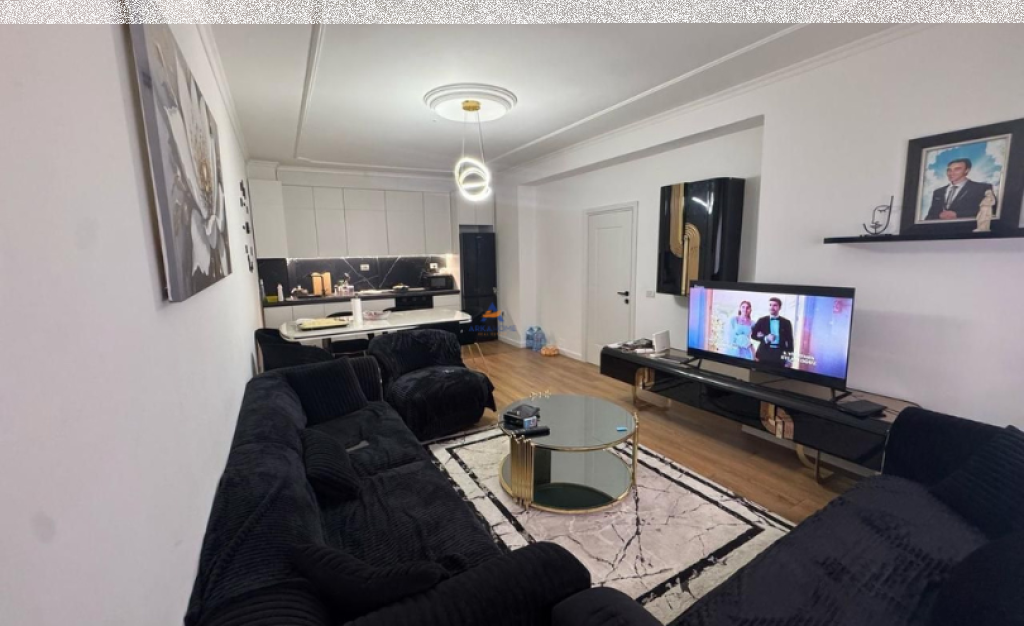 SHITET APARTAMENT 2+1+BALLKON "PRANE UET,PORCELAN" 150.000 EURO