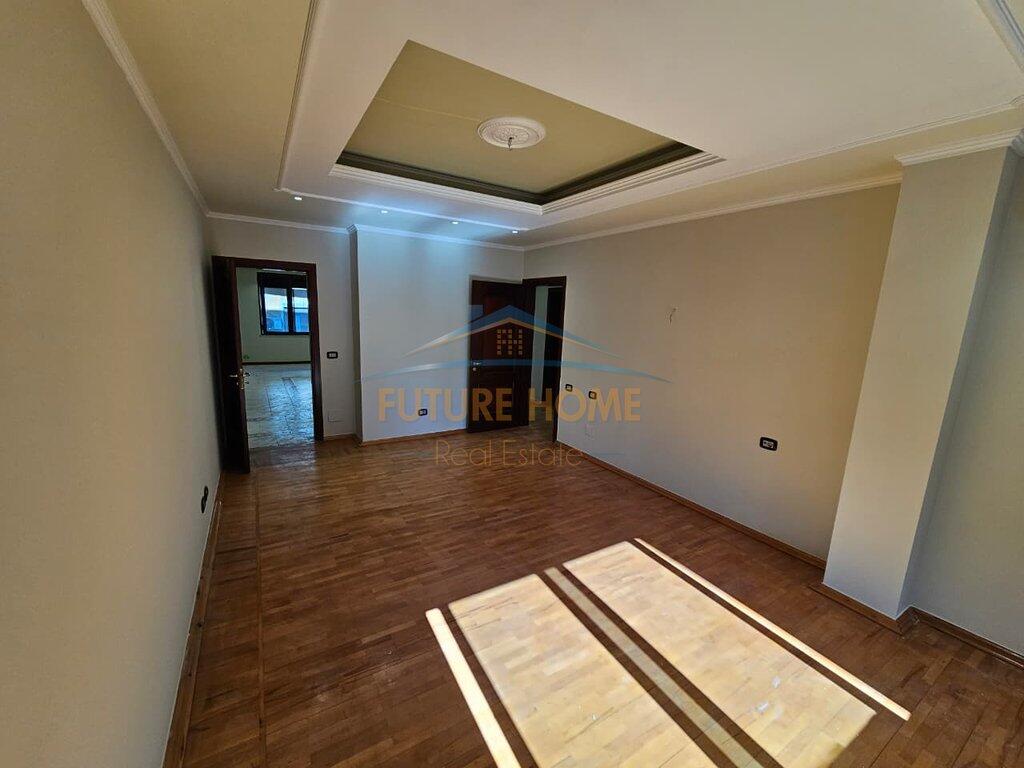 SHITET APARTAMENT 2+1 TEK KAFE ROMA