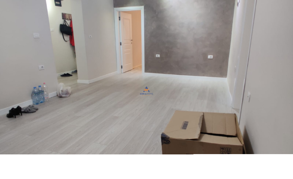 APPARTAMENTO IN AFFITTO PER UFFICIO 110M2 "KRYQEZIMI I 21 DHJETORIT" 800 EURO