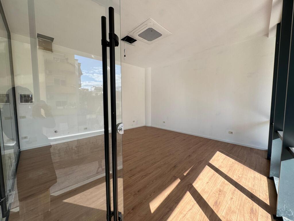 ✨38 m2 space for rent  📍 At Golden Tower Residence  
