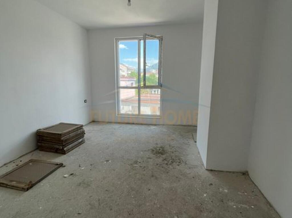 For sale, Apartment 2+1+2, Besa Street, Tirana