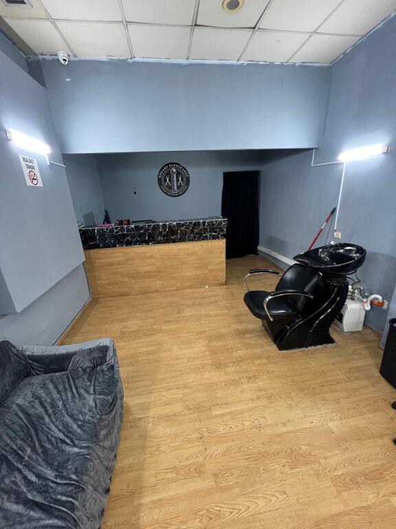 :  🏷️ Barber Shop Business for Sale in Yzberisht