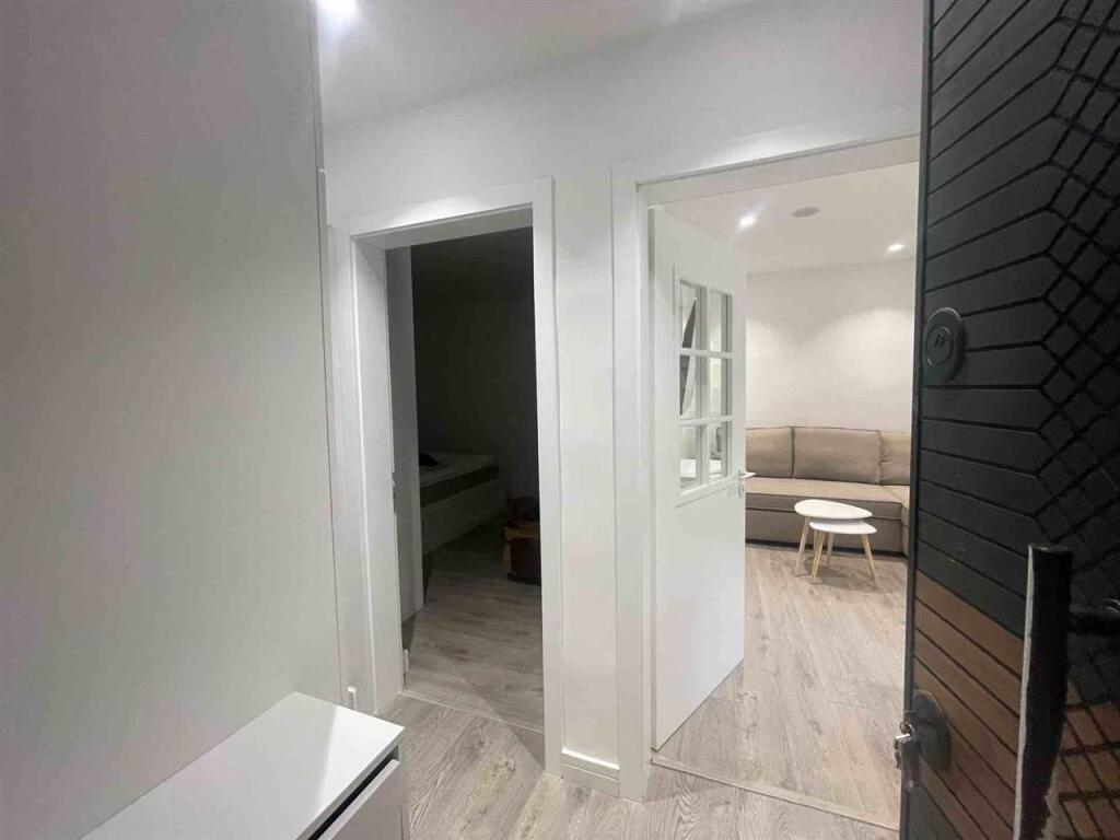 For rent 1+1 opposite Harry Fultz
