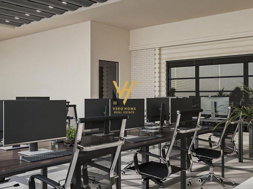 JEPET AMBIENT BIZNESI 700 M2 ME QIRA TE GOLDEN PARK3, YZBERISHT 10.000 EURO