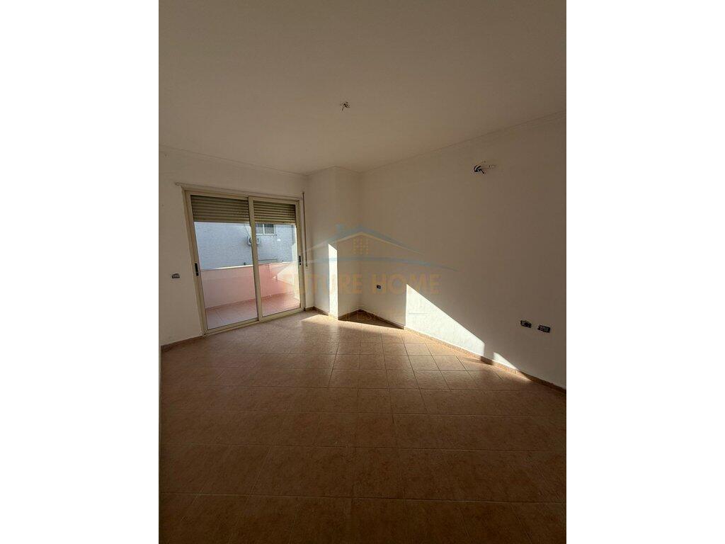 In vendita, Appartamento 2+1+2, Lago Secco, Tirana