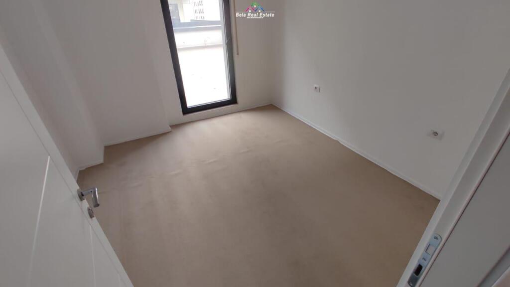 Ufficio in affitto 2+1 a Porcelan (ID BZ2530) Tirana