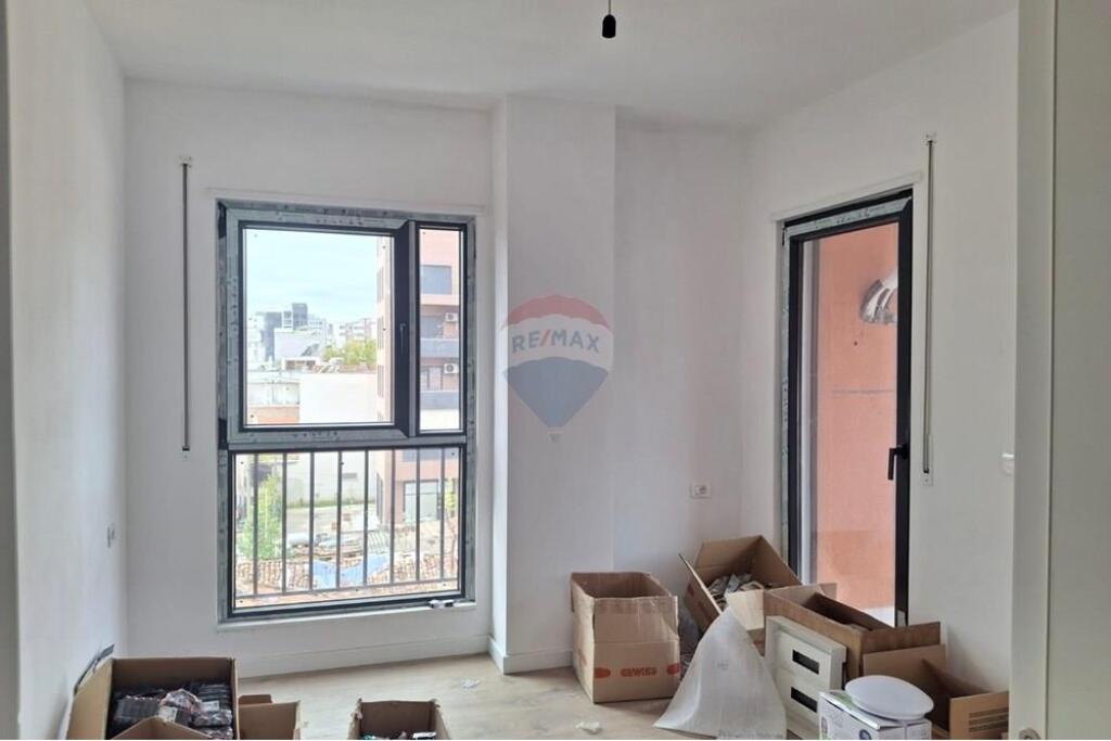 Apartment - For Sale - Qemal Stafa Street, Tirana (ID: 530181010-2282)