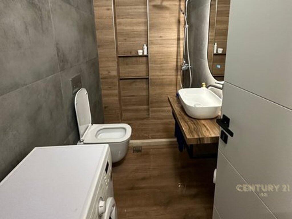 Studio in vendita vicino al Marina Bay Resort, Valona