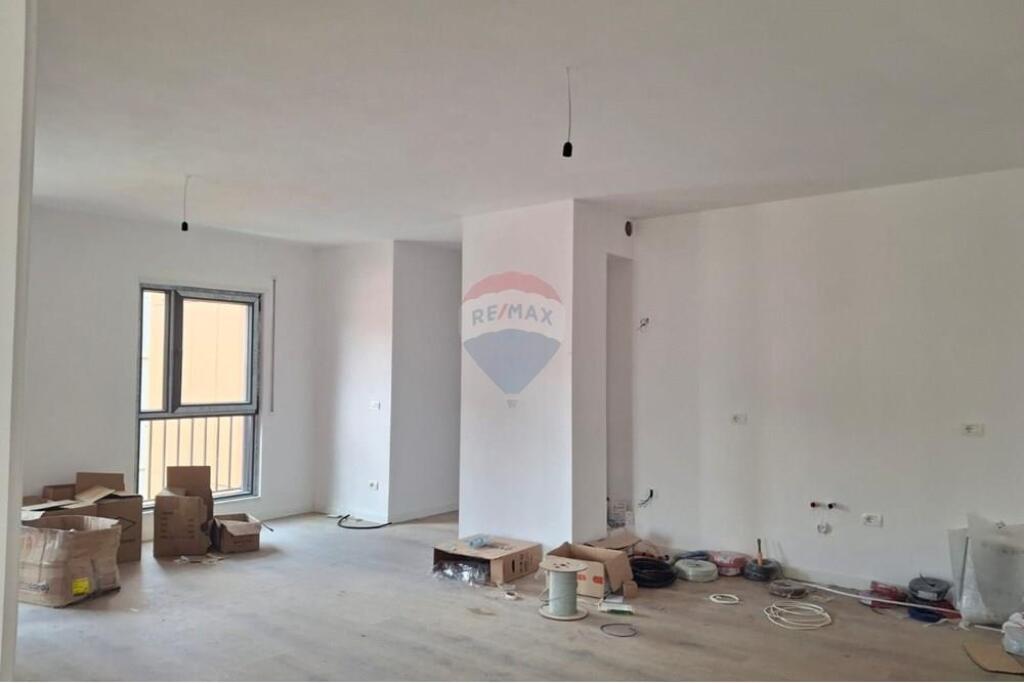 Apartment - For Sale - Qemal Stafa Street, Tirana (ID: 530181010-2282)