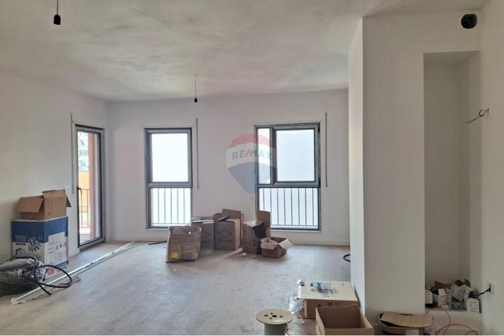 Apartment - For Sale - Qemal Stafa Street, Tirana (ID: 530181010-2282)