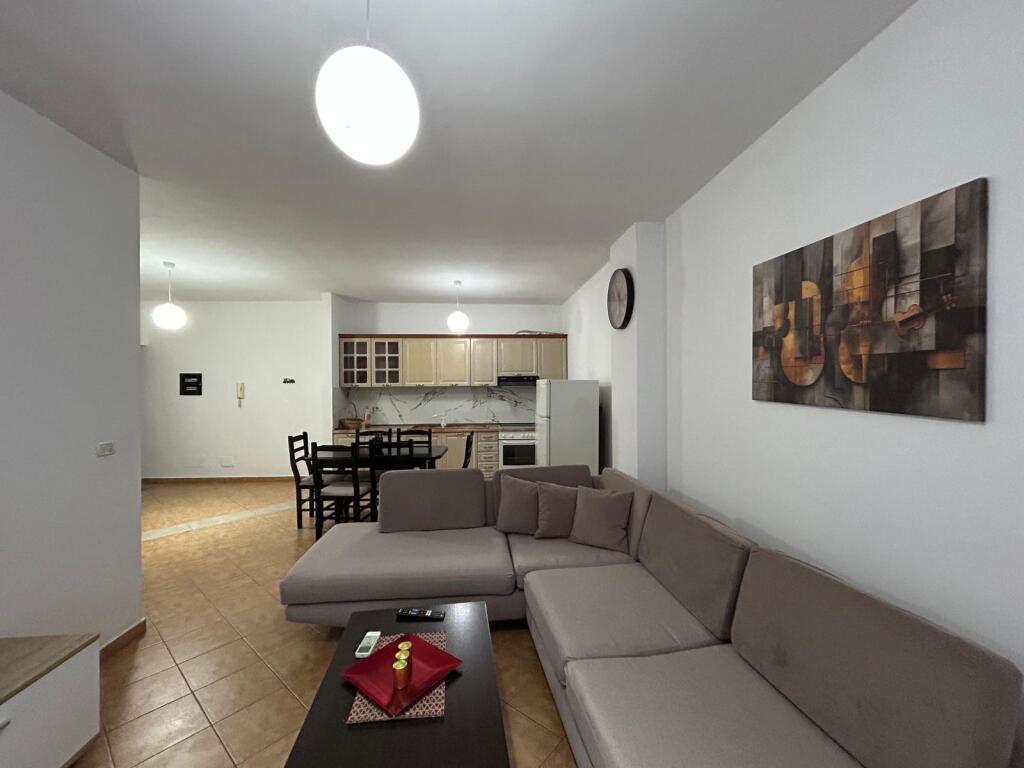 Apartament 2+1 me qira ne Astir!