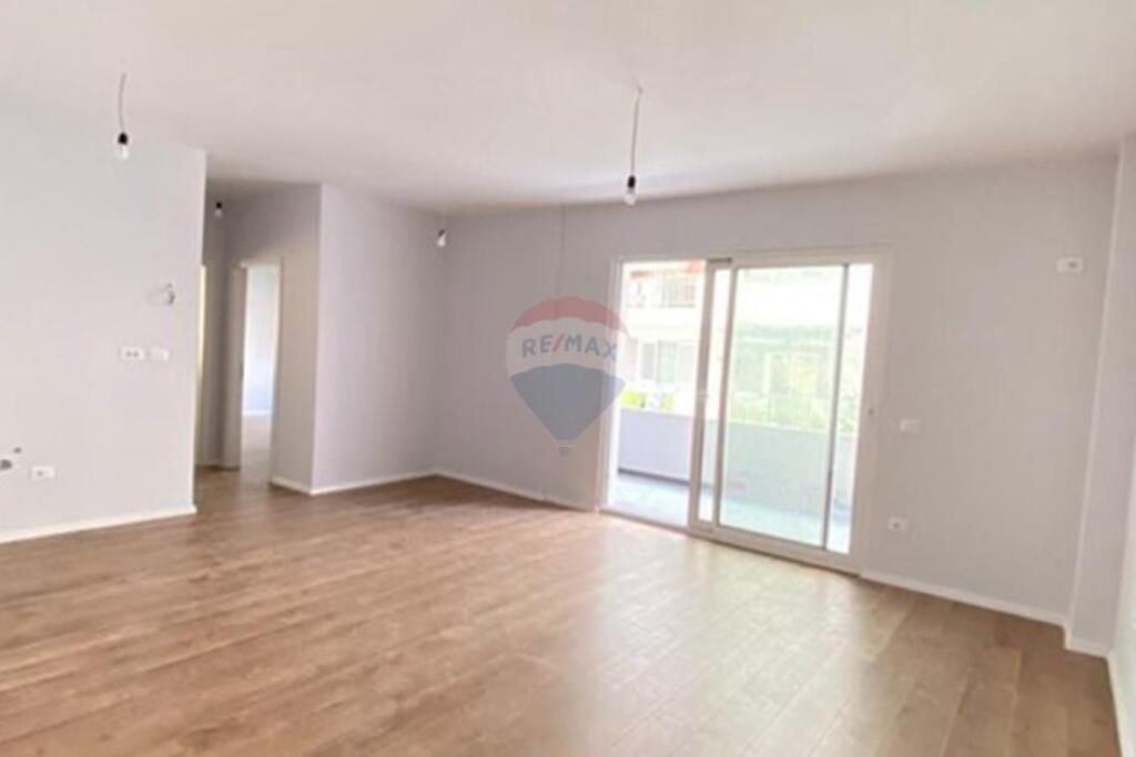 SHITET, APARTAMENT 2+1, FRESKU.  ID: 530581007-74