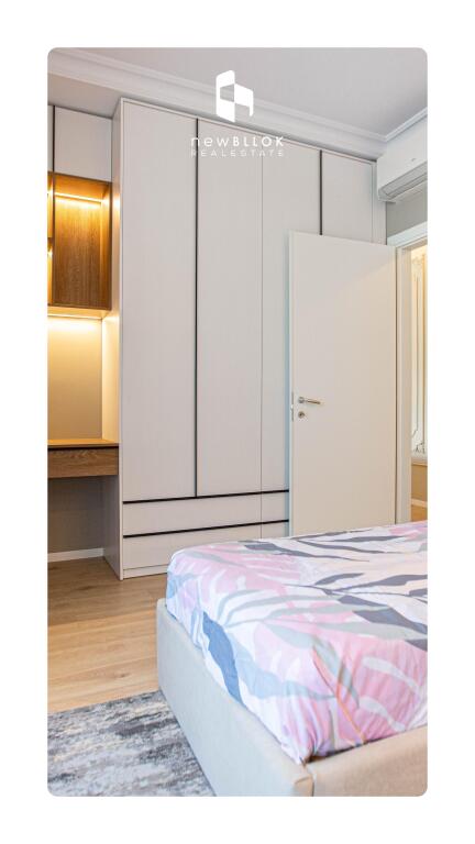 Central Glamour in affitto: 2+1+2wc &amp;   *|| 1.500€/mese ||*( 📍Centro - Via Barrikadave | 150m Dal 15° Piano ) - Appartamento Con Investimento Premium **50k Euro Costo | Progettato E Arredato Da Architetto | Parquet, Elettrodomestici, Mobili E Ogni Dettaglio Di Massima Qualità | Illuminazione Ideale | Sistema Centrale Di Riscaldamento Raffreddamento | Balcone Con Vista Su Via Barrikadave | Bagni Con Sanitari Incassati | Tutte Le Nuove Installazioni