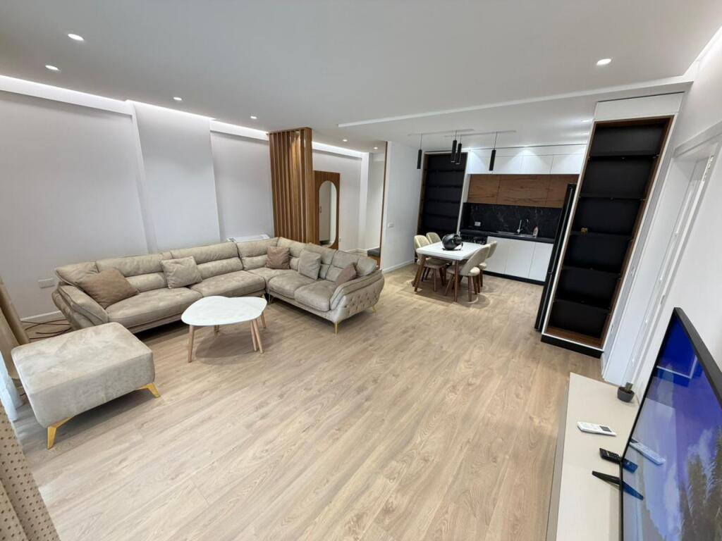 📣 Jepet me Qira Apartament 2+1+2 📍 Zogu i Zi, Tiranë