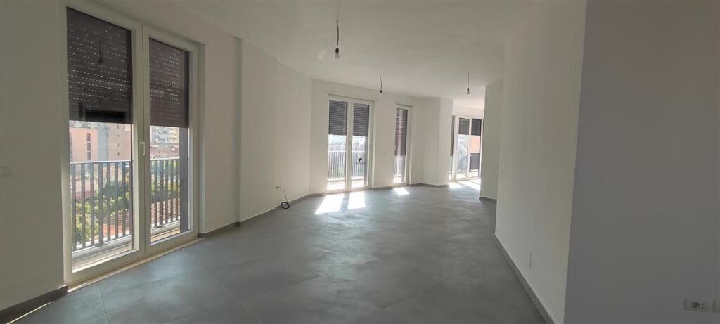 UFFICIO IN AFFITTO 220 M2 VIA DIBRA 2500 EURO NETTI