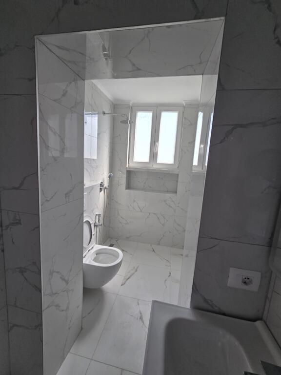 2+1, invested 5th floor without elevator, Don Bosko near the artist, 128,000 euros