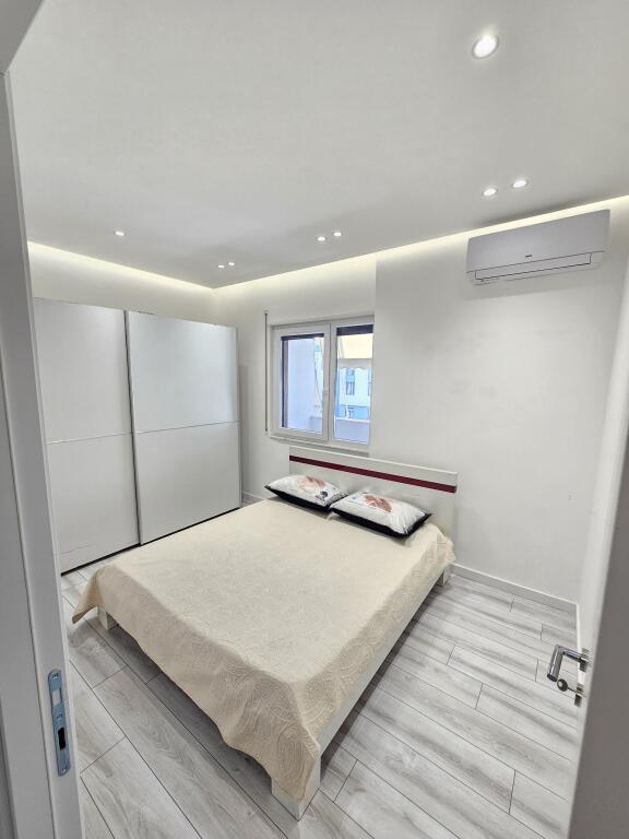 2+1 apartment for rent in Shkoze!