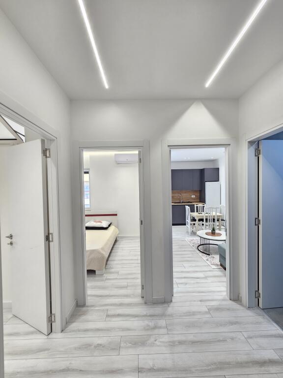 Apartament 2+1, Shkoze!