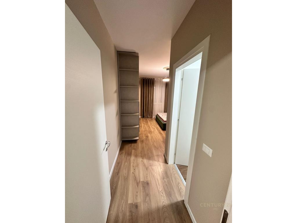 SHITET APARTAMENT 2+1+2 I PABANUAR KOMPLEKSI FRATARI, ASTIR!