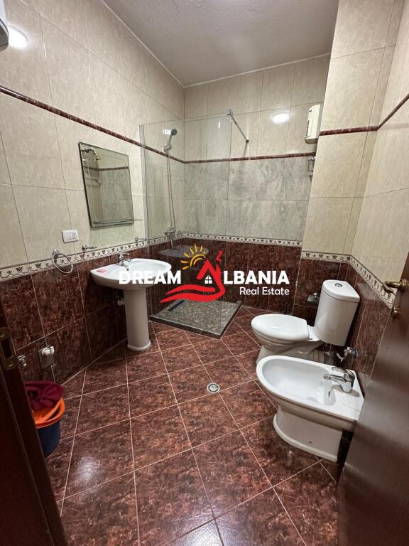 Apartament/Zyre 2+1 me qera , Komuna e Parisit (ID 42611374)