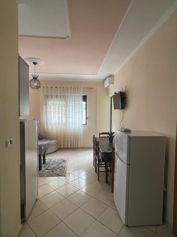 🏖️ Jepet me qira afatgjatë apartament në qendër të Golemit!