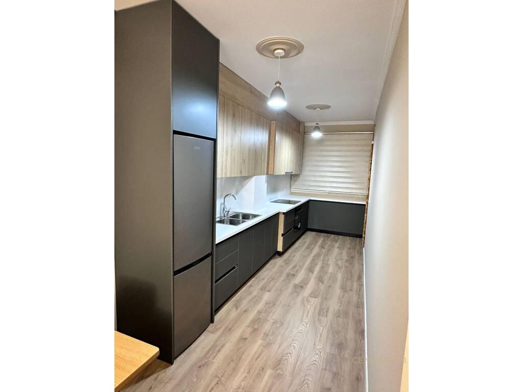 SHITET APARTAMENT 2+1+2 I PABANUAR KOMPLEKSI FRATARI, ASTIR!