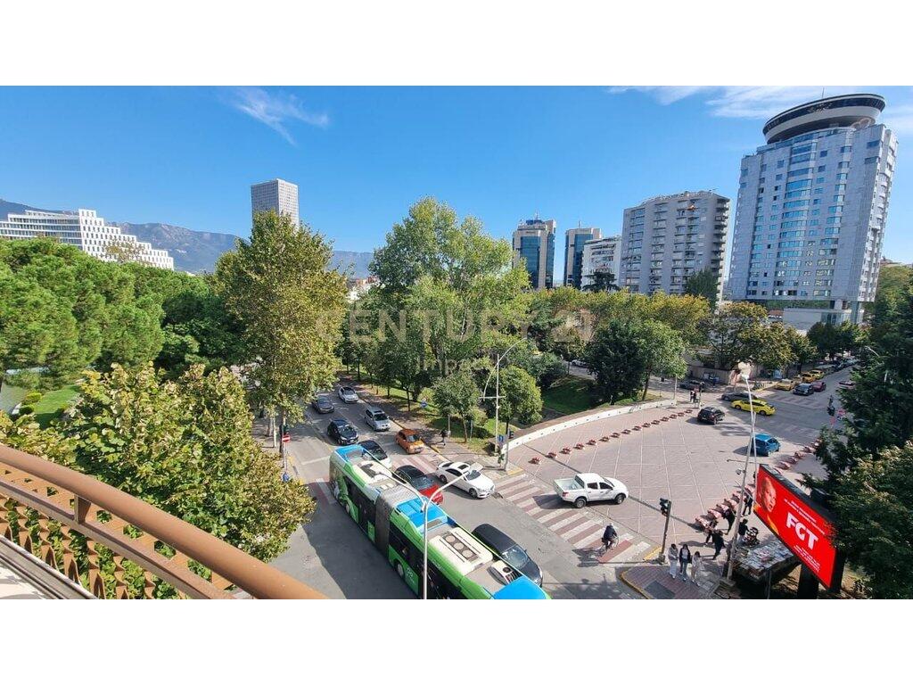 Bar / Restorant në shitje tek Shallvaret, Tiranë - 250,000€!
