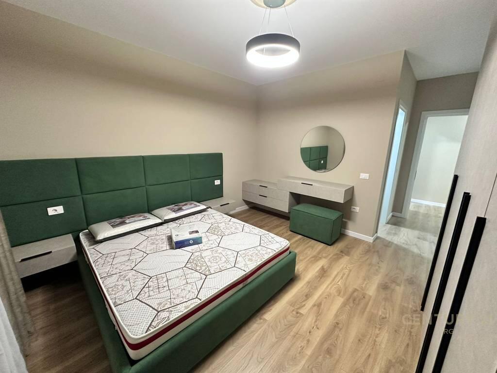 SHITET APARTAMENT 2+1+2 I PABANUAR KOMPLEKSI FRATARI, ASTIR!
