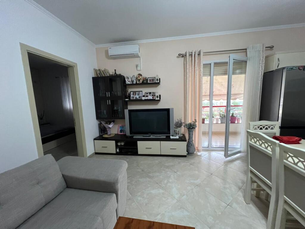 In vendita, Appartamento 2+1, Via Jordan Misja vicino all'Ufficio del Registro, Tirana.