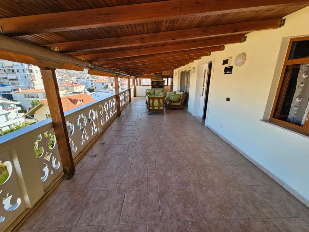 🏡 Qira 3+1+2 – Rruga Nikollë Filja, Tiranë