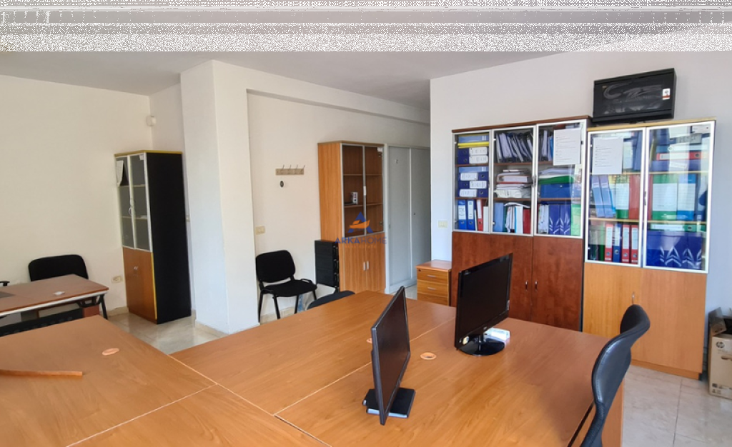 UFFICIO IN AFFITTO 87M2 "SCUOLA MIHAL GRAMENO, CITTÀ STUDENTI" 700 EURO