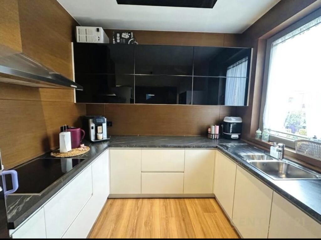 Appartamento 2+1+2+ Posto Auto In Vendita Presso Complesso Delijorgji!