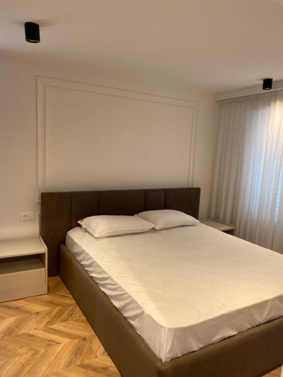 Apartment 2+1, Above the Electric Market!