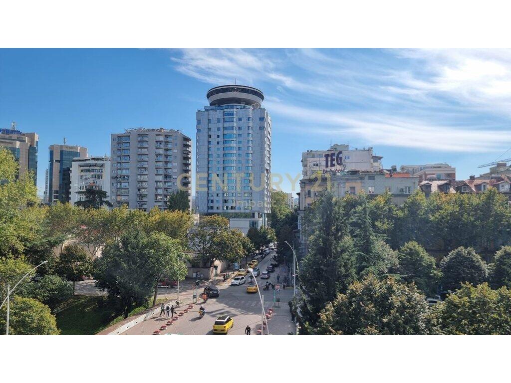 Bar / Restorant në shitje tek Shallvaret, Tiranë - 250,000€!