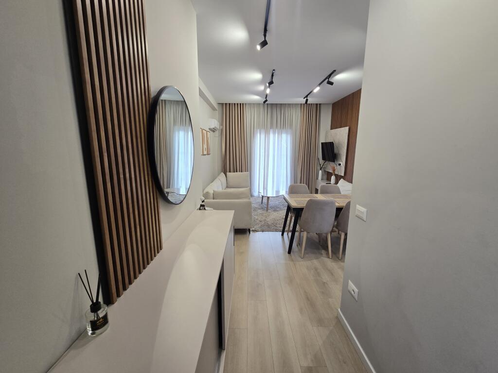 *Apartament 2+1+Verande+Parking Me Qira | ne Porcelan*