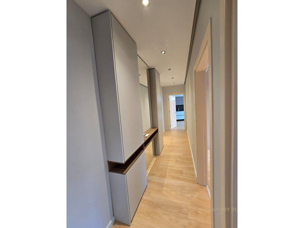 APARTAMENT 2+1+2+POST PARKIMI TEK KOPSHTI ZOOLOGJIK!