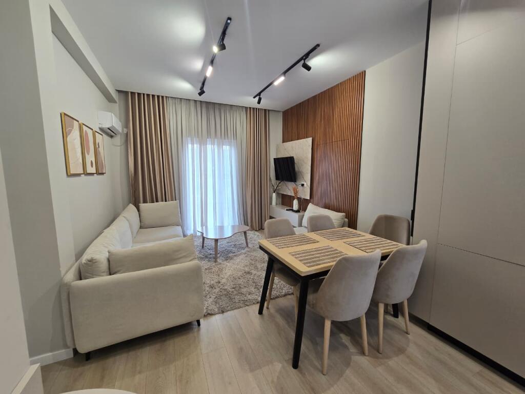 *Apartament 2+1+Verande+Parking Me Qira | ne Porcelan*