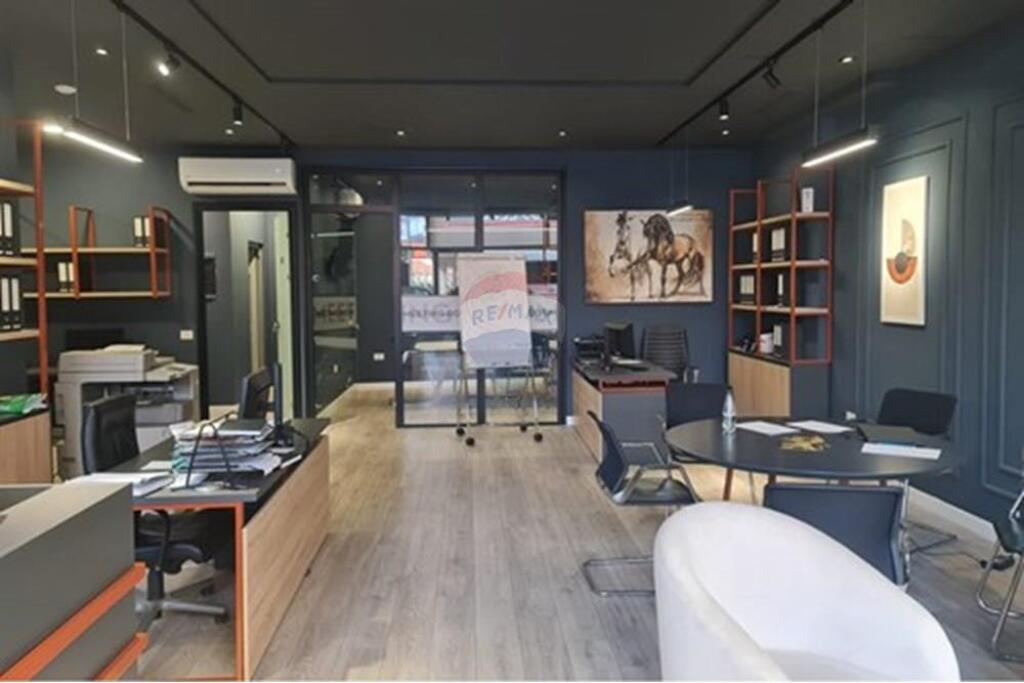 Negozio - In Vendita - Centro Kristal, Tirana (ID: 530571001-185)