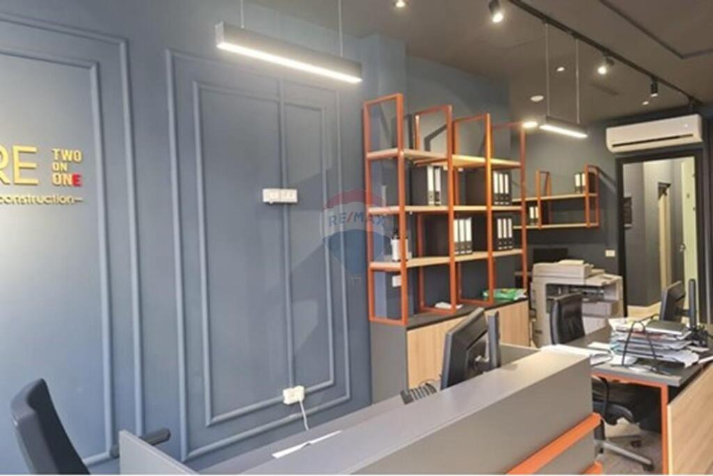 Negozio - In Vendita - Centro Kristal, Tirana (ID: 530571001-185)