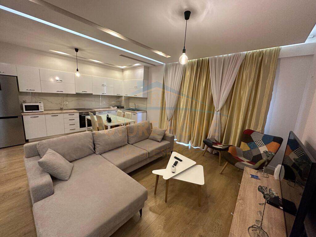 SHITET APARTAMENT 2+1 TEK LIQENI I THATE