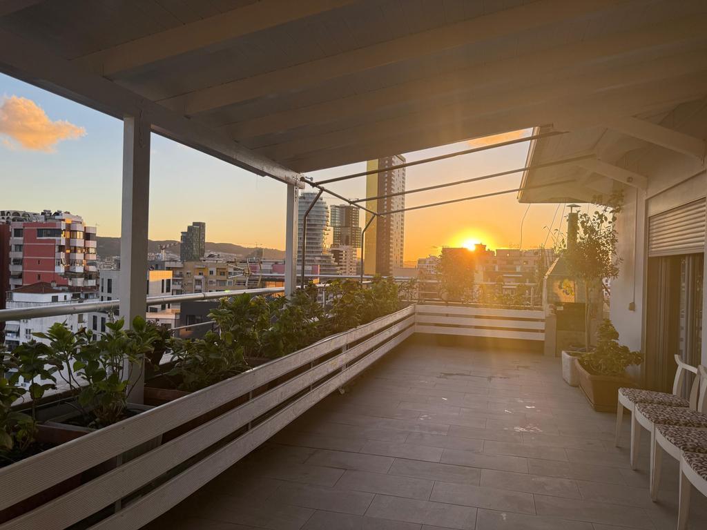 JAPIM ME QIRA APARTAMENT MODERN 2+1+2 ME POST PARKIMI!!