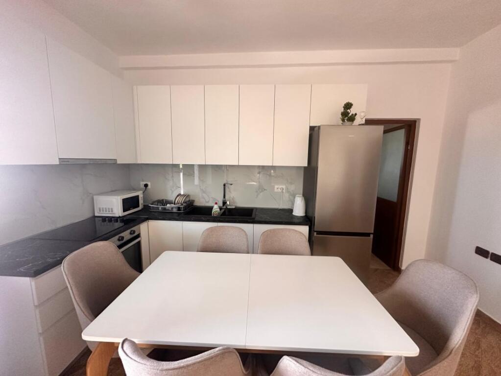 🏡 Casa Privata in Affitto – Lundër 🌿
