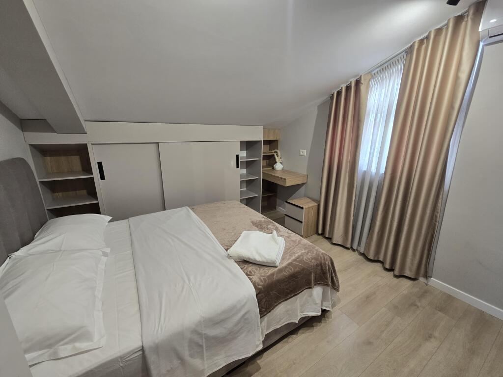*Apartament 2+1+Verande+Parking Me Qira | ne Porcelan*