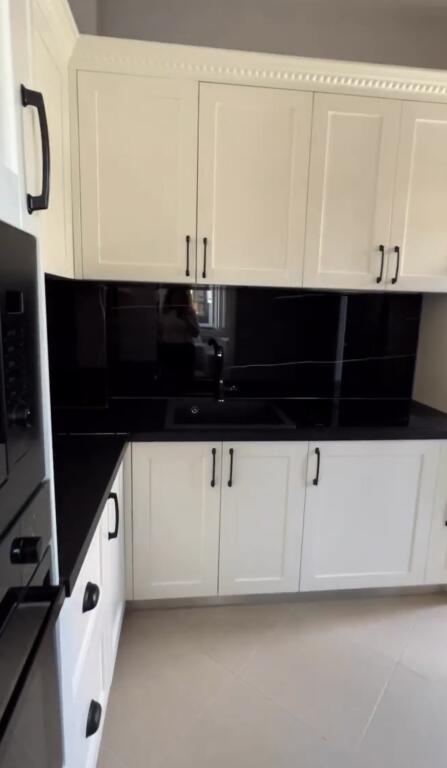 SHITET APARTAMENT 2+1 LIQENI I THATE