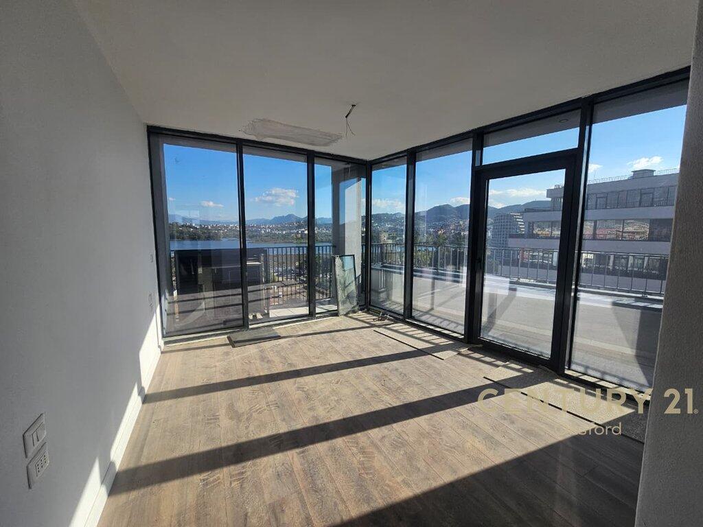 Apartament 3+1+2 Plus post Parkimi Për SHITJE tek Rezidenca Lake View (Rruga e Kosovareve)!.